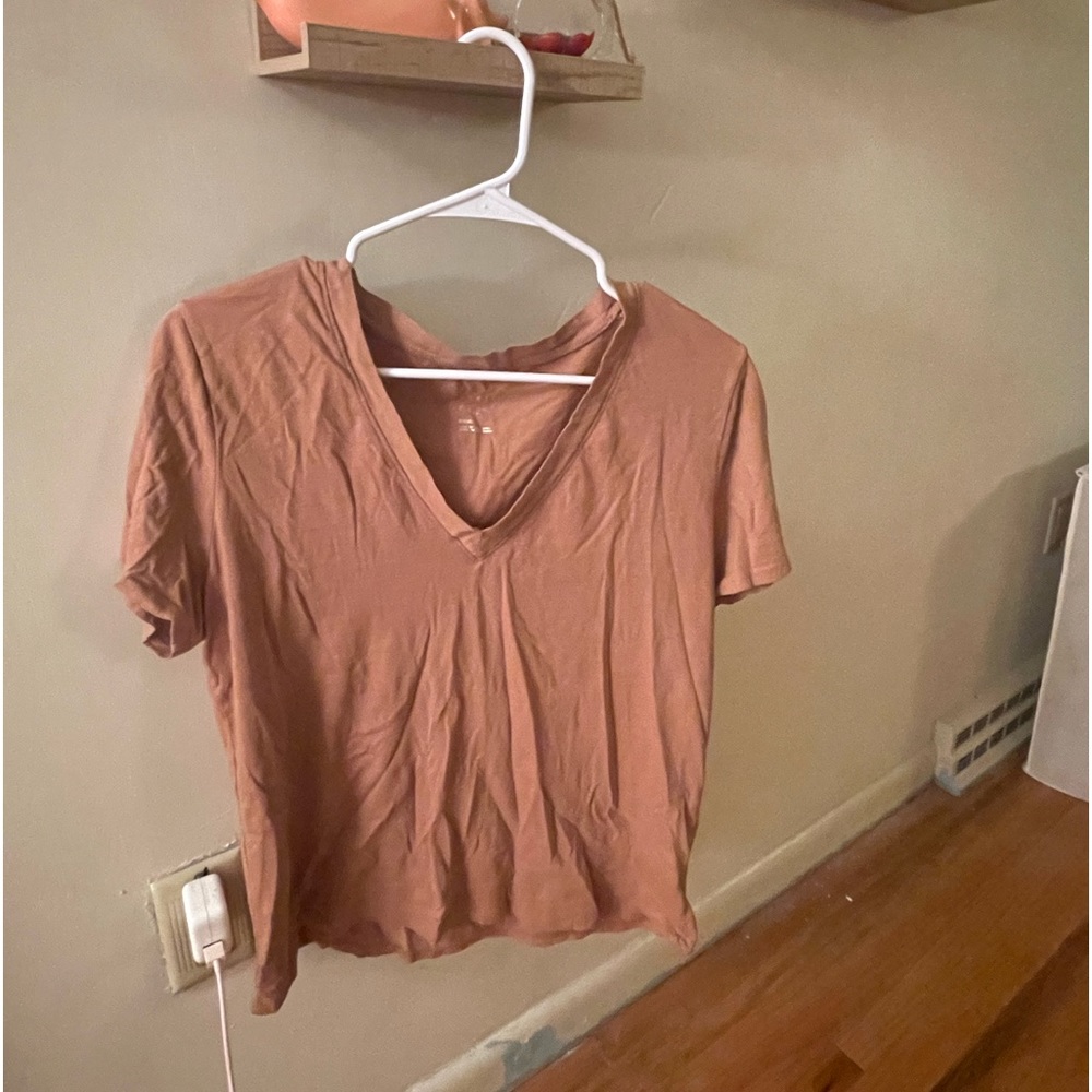 V neck lightweight shirt